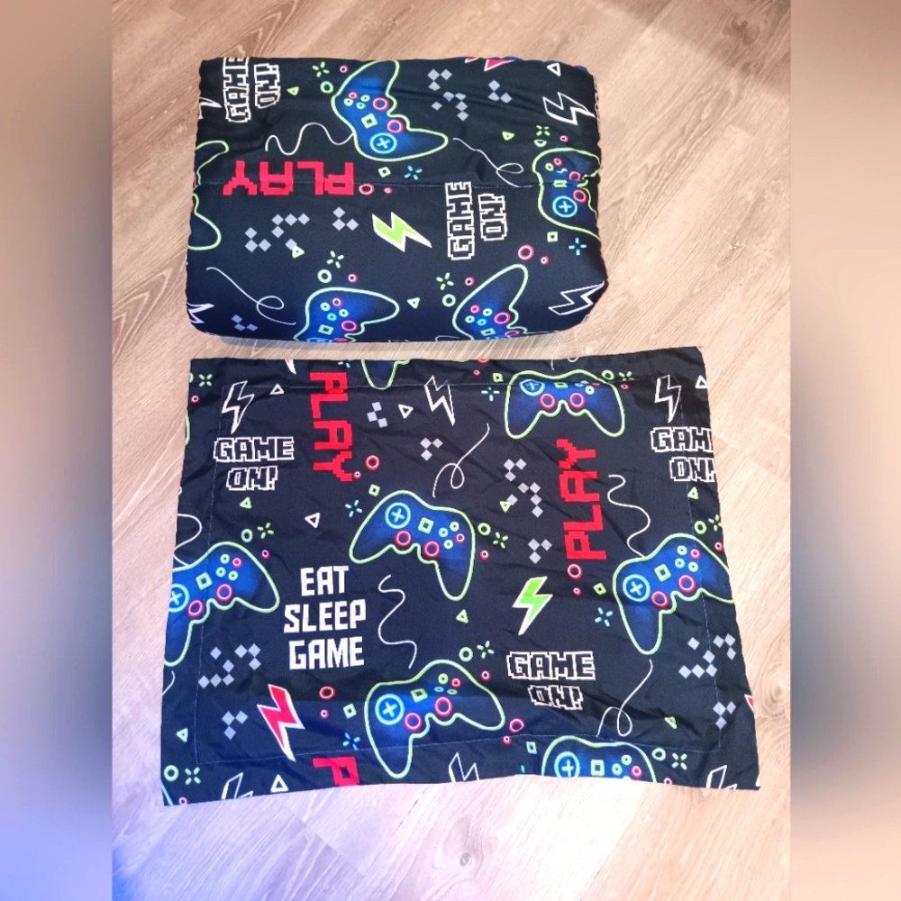 Twin Size Gaming Themed Comforter w/ Pillow Case